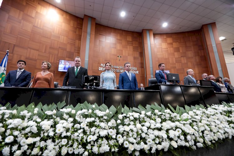 Mauro Mendes toma posse em MT com infraestrutura de logística entre desafios